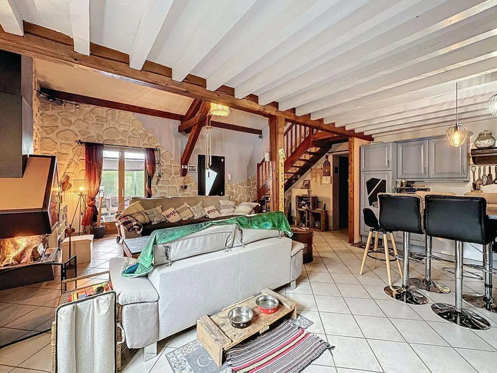 Maison 8 pièces à Mions