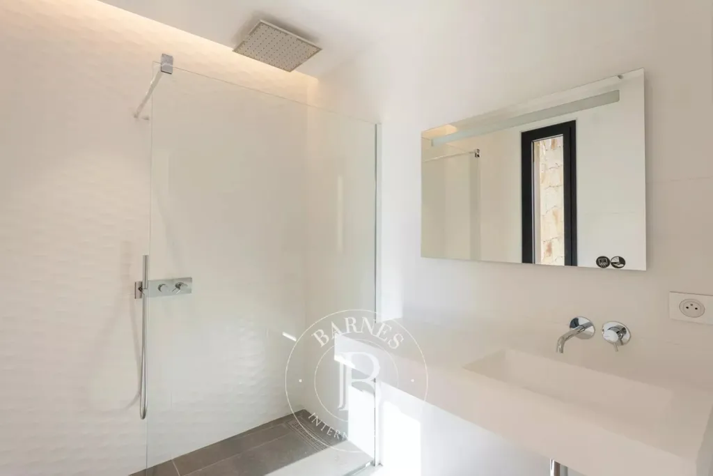 Salles de bain - Villa Vue Mer dans un Domaine Privé à Porticcio