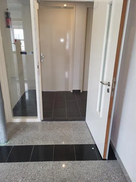 Esik - Furnished Student Rooms with Bath in Amsterdam