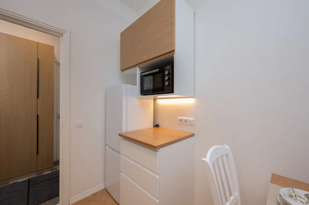 Cucina - Apartment with Private Garden in Tallinn Centre