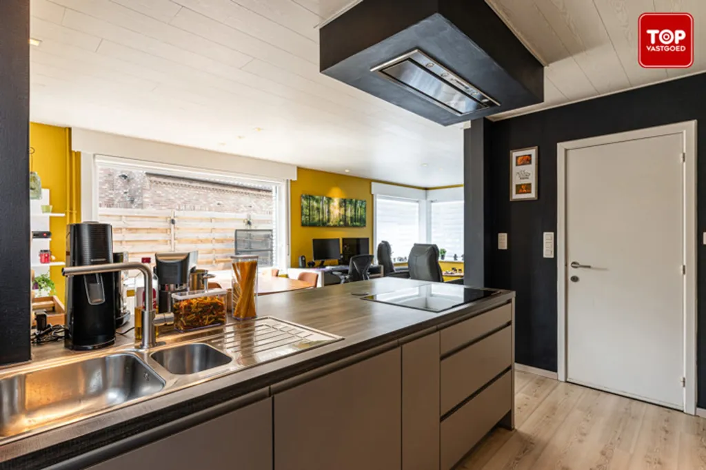 Half-Open House with Garden in Evergem