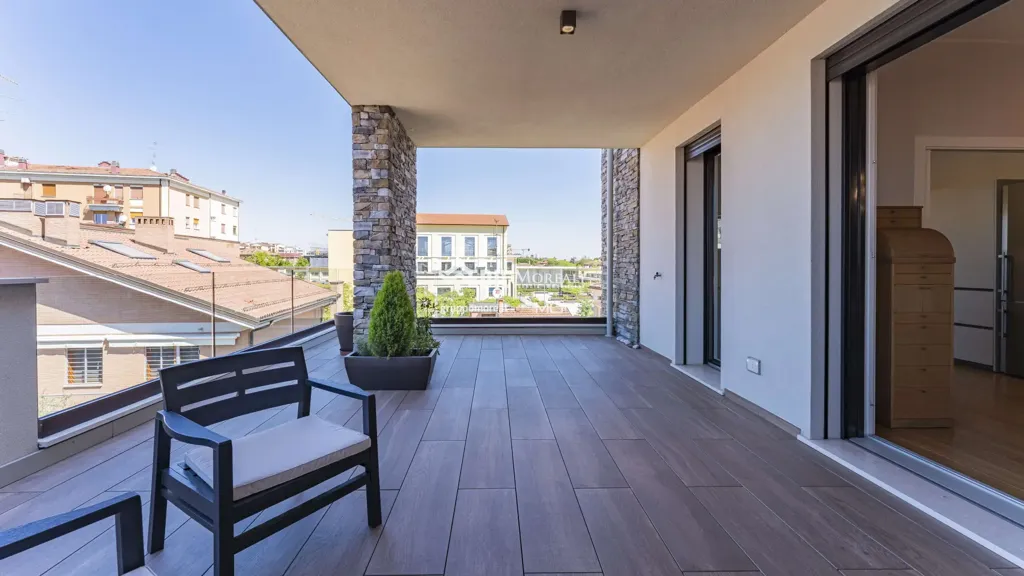 Terrass - Luxury Penthouse with Loggia in Modena