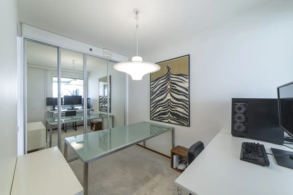 Kabinet - Tower Apartment with Sea View in Kivenlahti