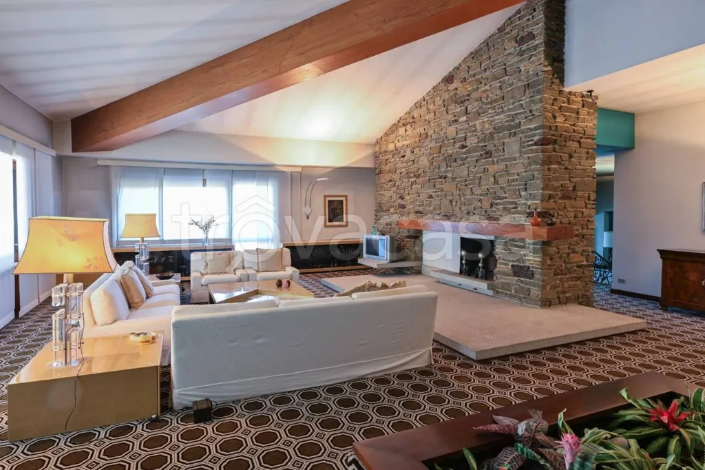 Elutuba - Villa with Private Garden in Gozzano