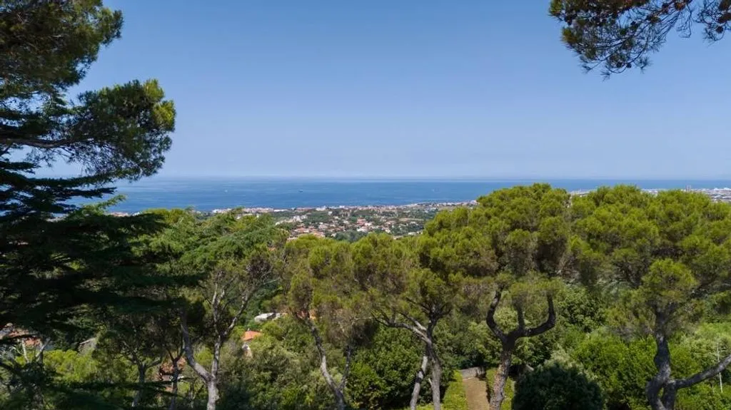 Jardin - Luxury Villa with Sea View in Leghorn
