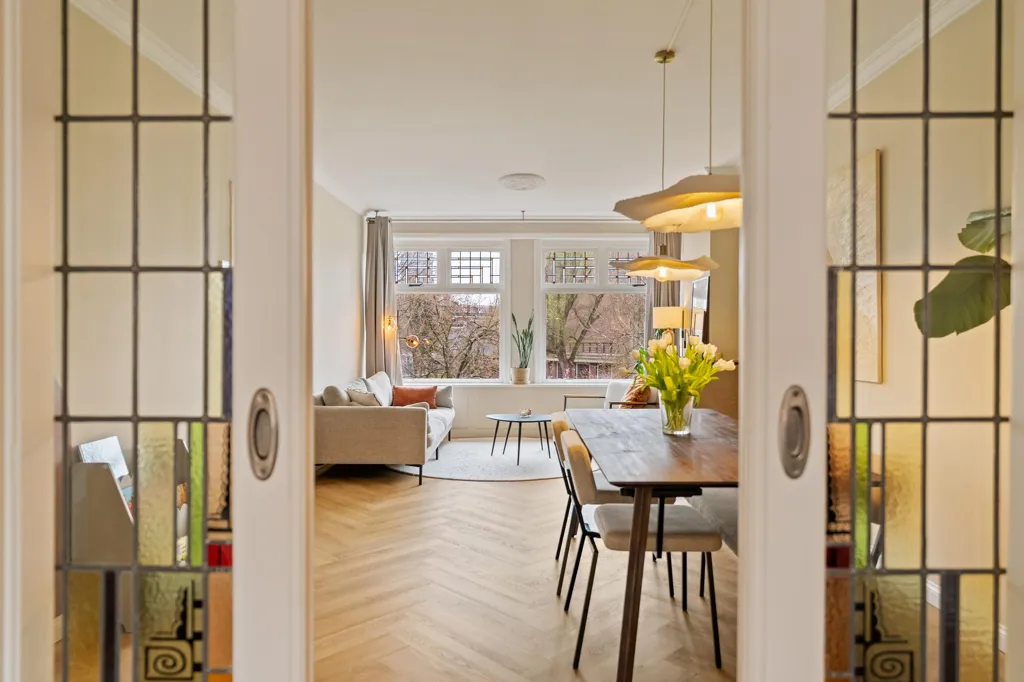 Sala da pranzo - Charming Gallery Flat with Park View in Utrecht