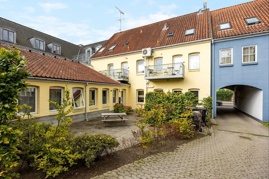 Giardino - Investment Property with Conversion Potential in Hillerød