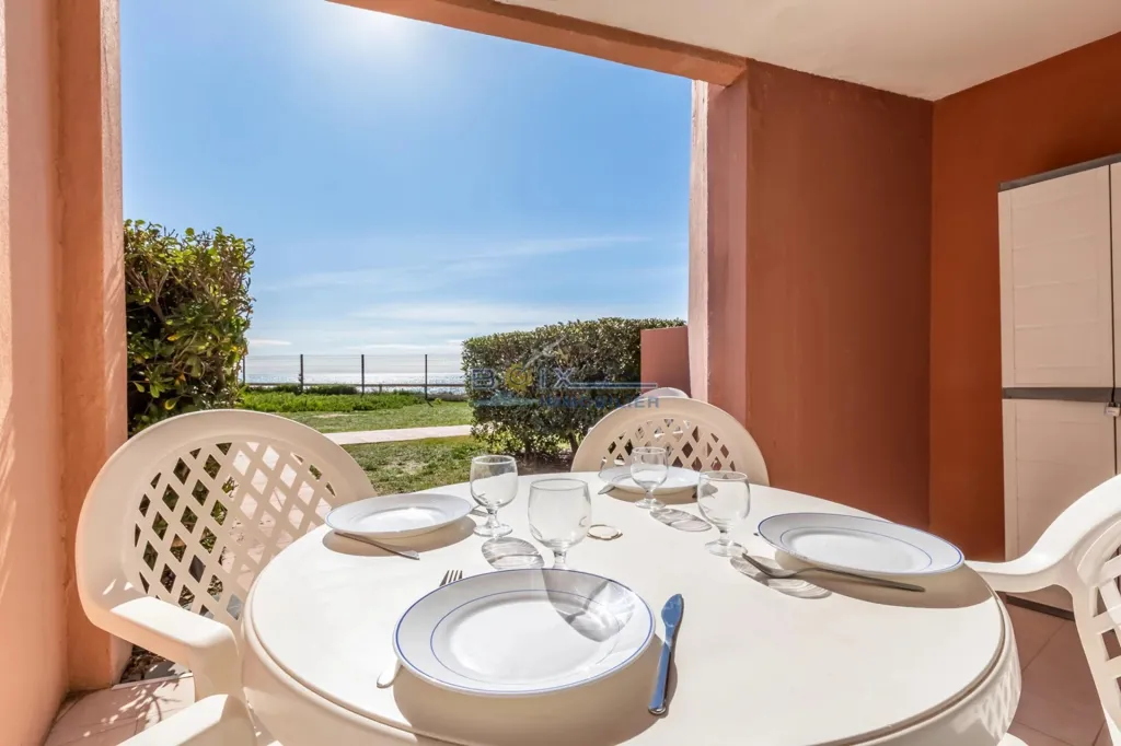 Terrace - Studio with Sea View at La Corniche, Sète