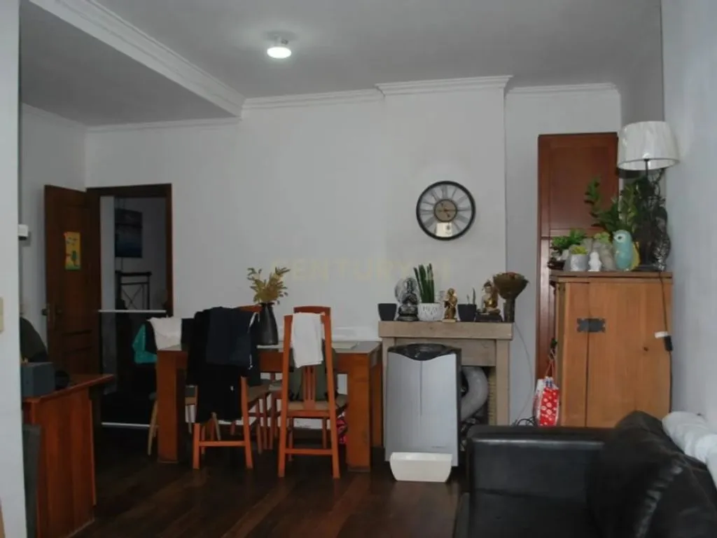 Elutuba - Semi-Detached House with Good Light in Almada