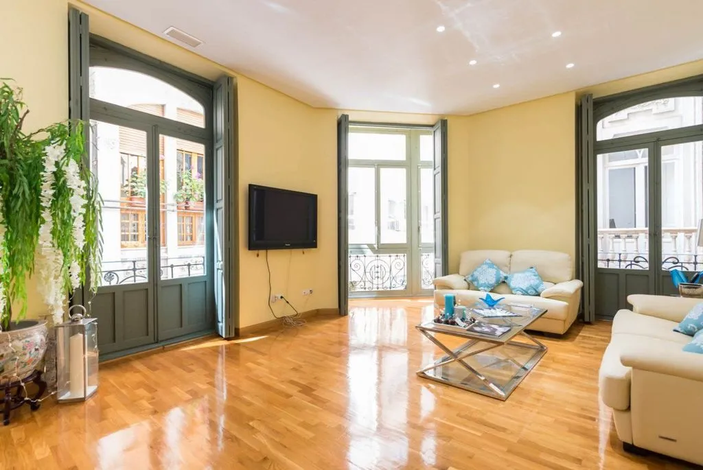 Elutuba - Luxury Flat with Balcony in Murcia Centre