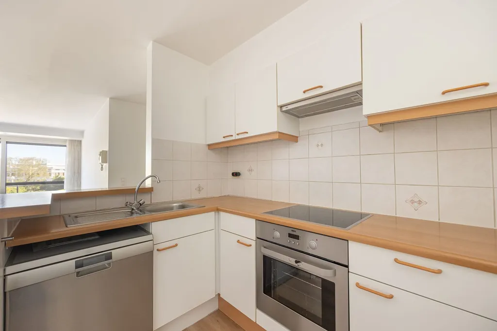 Cucina - Apartment with Two Terraces in Wilrijk Centre