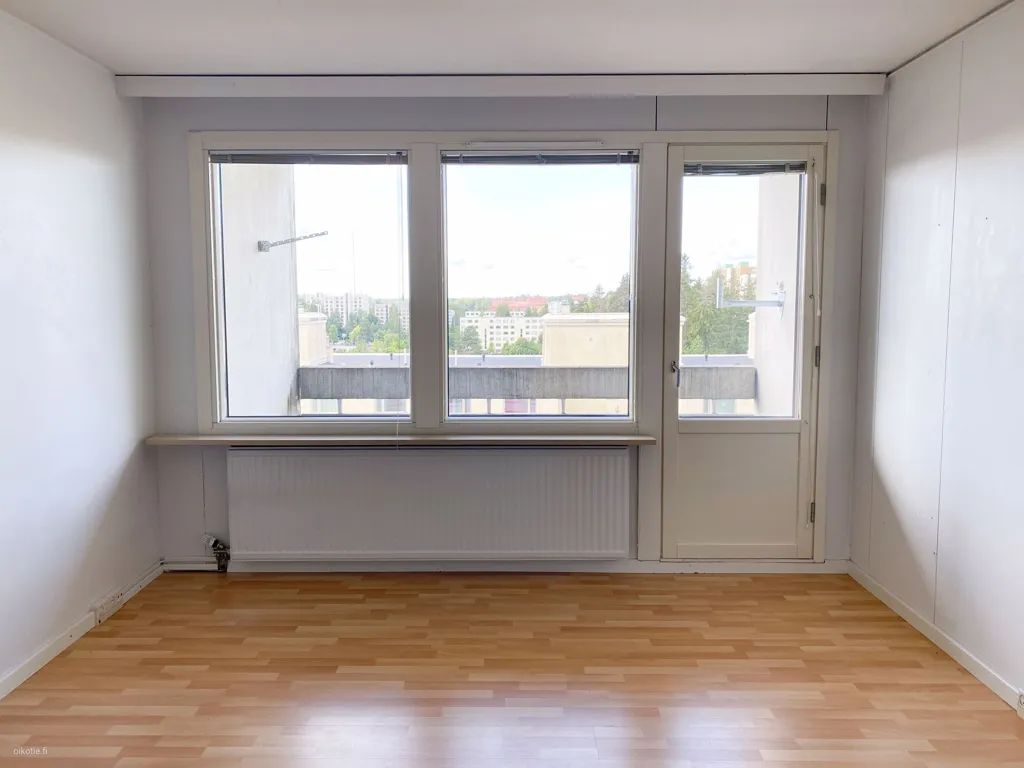 Pièces - Seventh Floor Apartment with Balcony in Suvela, Espoo