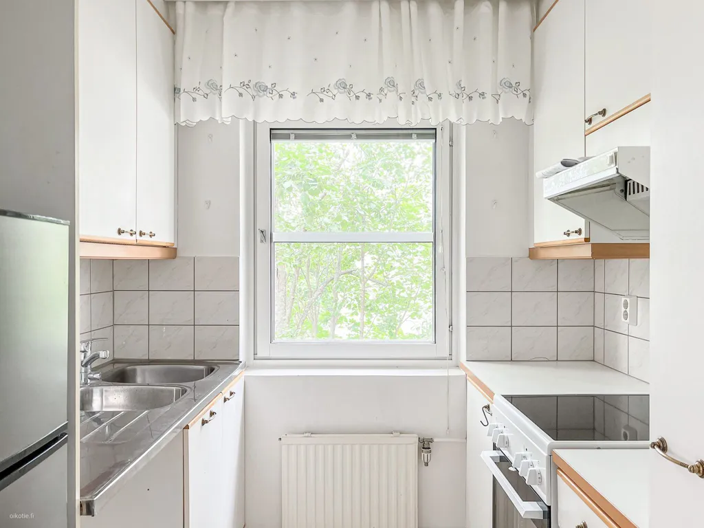 Köök - Bright Apartment with Balcony in Järvenpää Centre