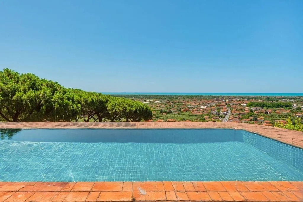 Piscine - Rustic Villa with Pool in Forte dei Marmi