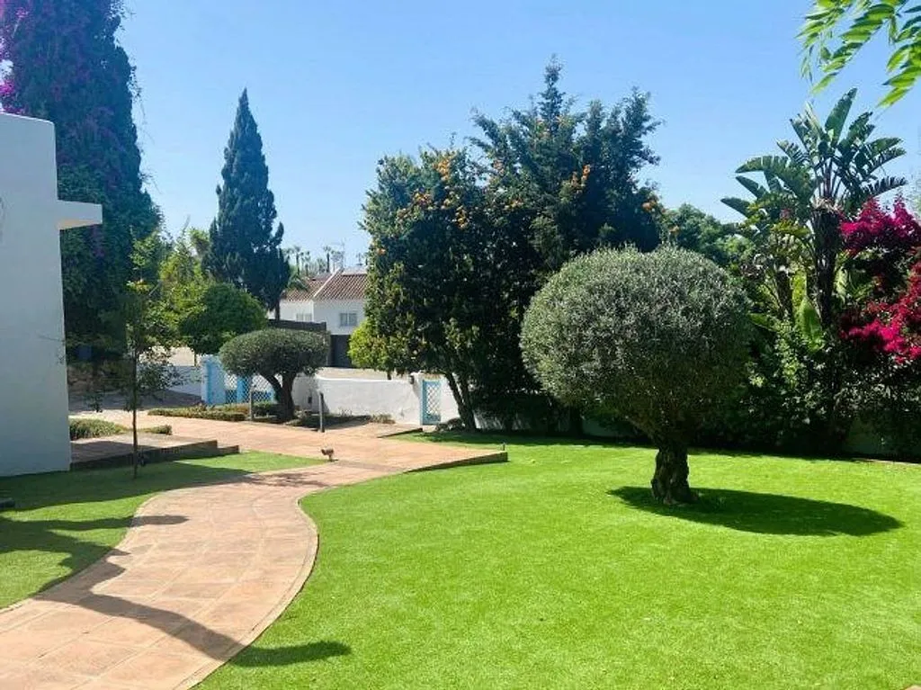 Jardin - Villa with Pool and Terrace in Sotogrande Costa