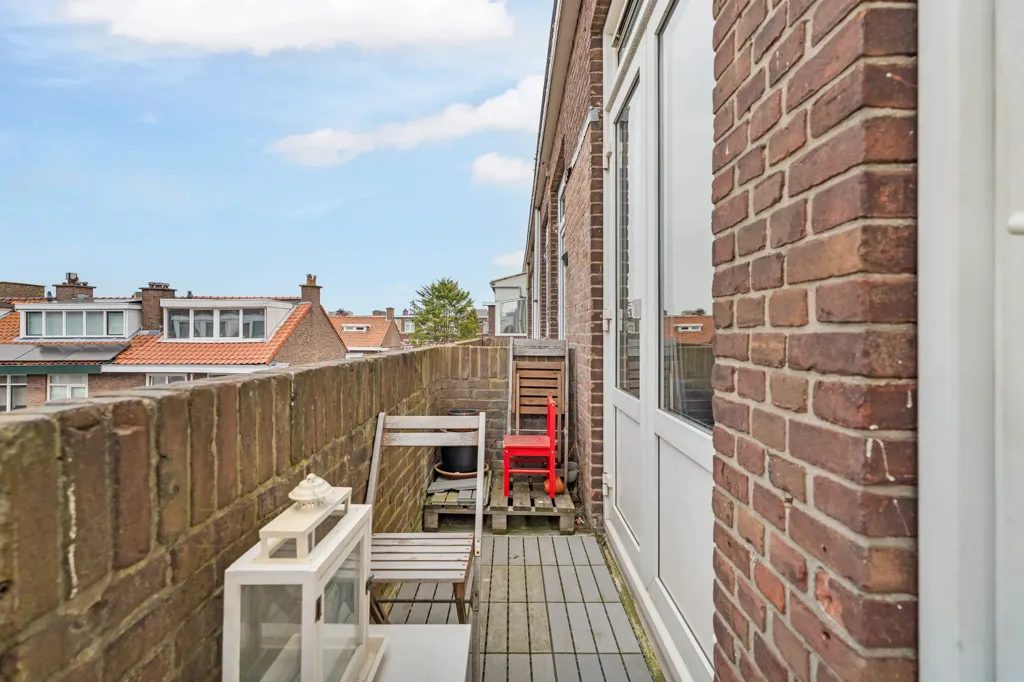 Balcone - Charming Upper Flat with Balcony in The Hague