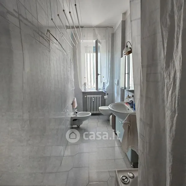 Vannitoad - Central Penthouse with City View in Asti
