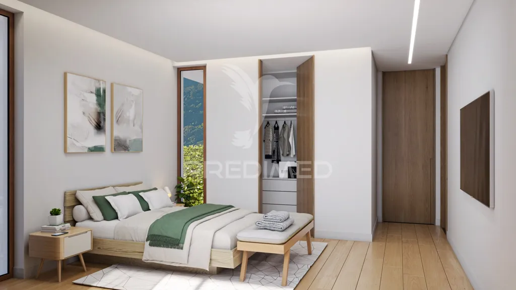 Modern T4 House with Pool in Valença