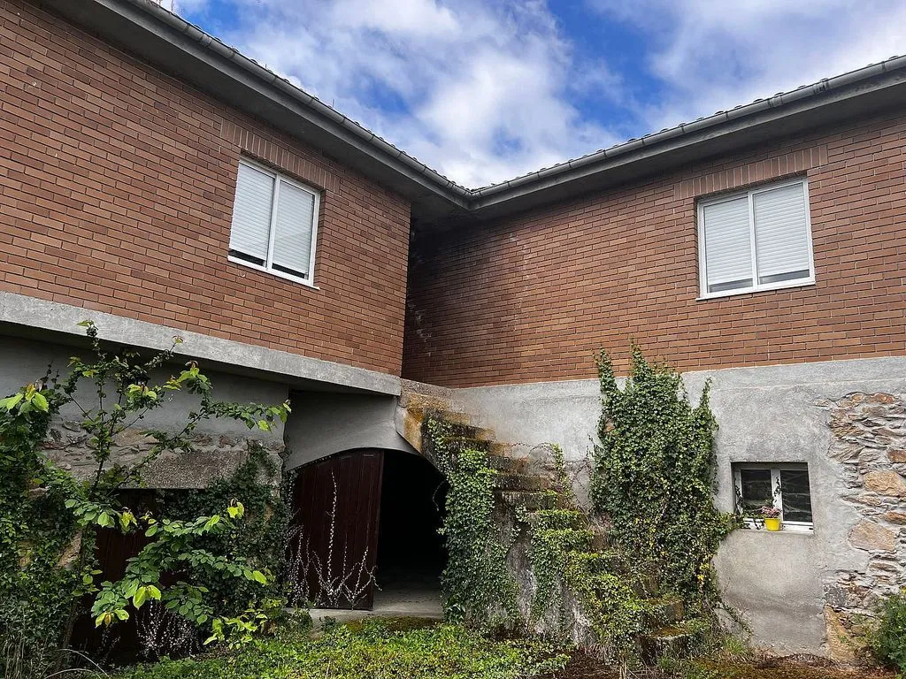 Extérieur - Chalet with Pool and Terrace in Pantón