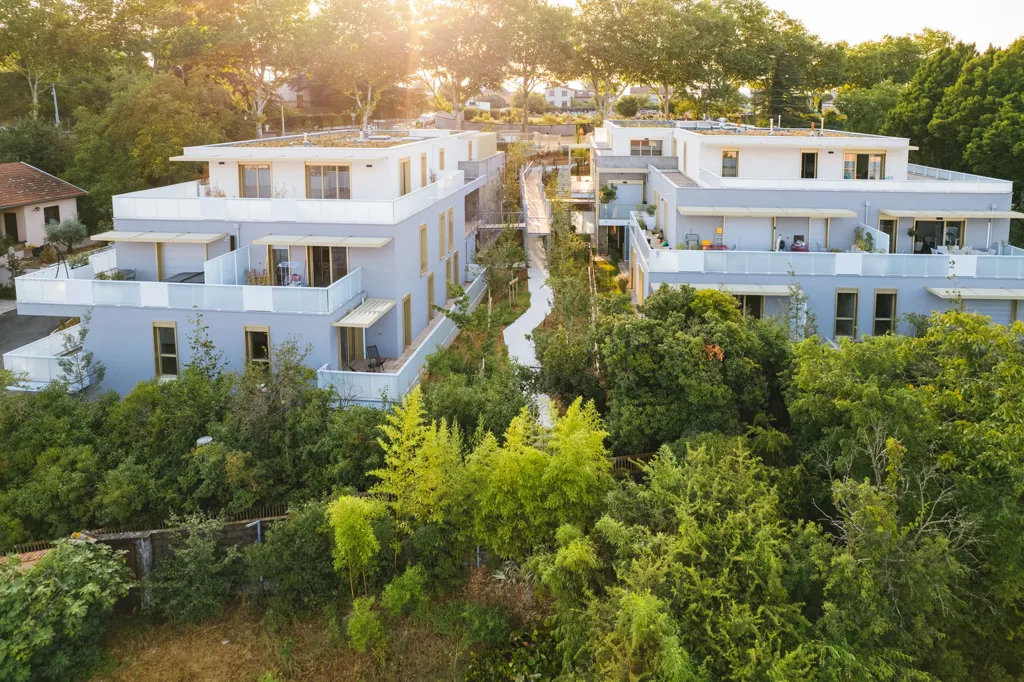 Vue aérienne - Appartement neuf avec terrasse à Décines