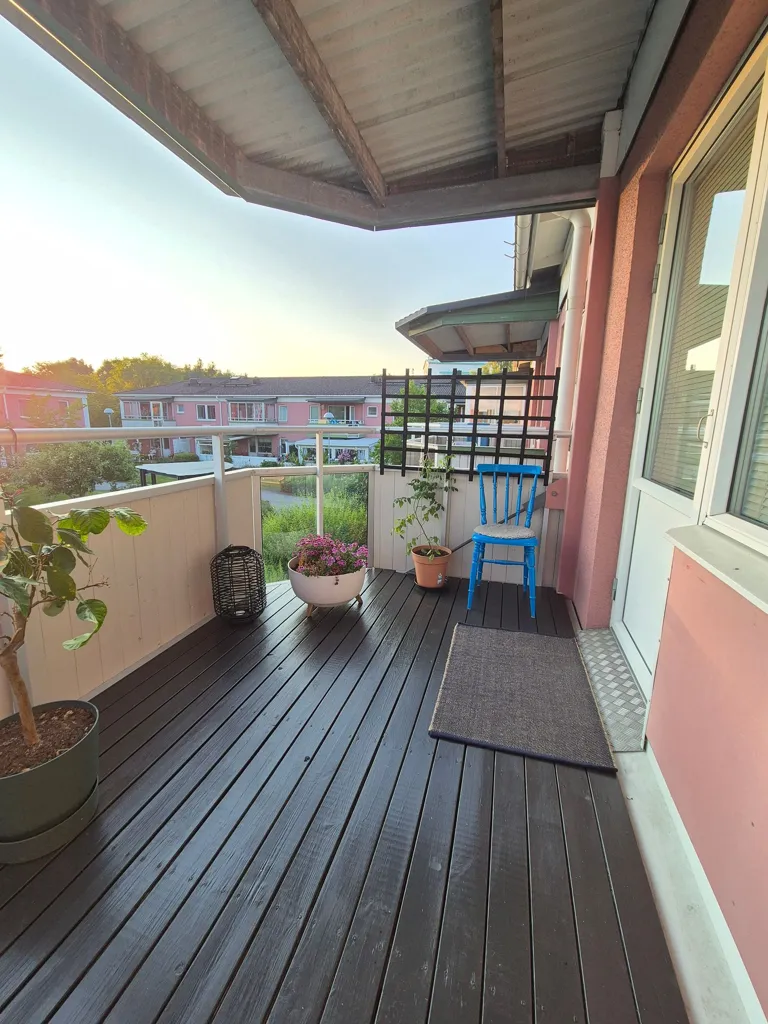 Rõdu - Modern Flat with Balcony in Karlslund