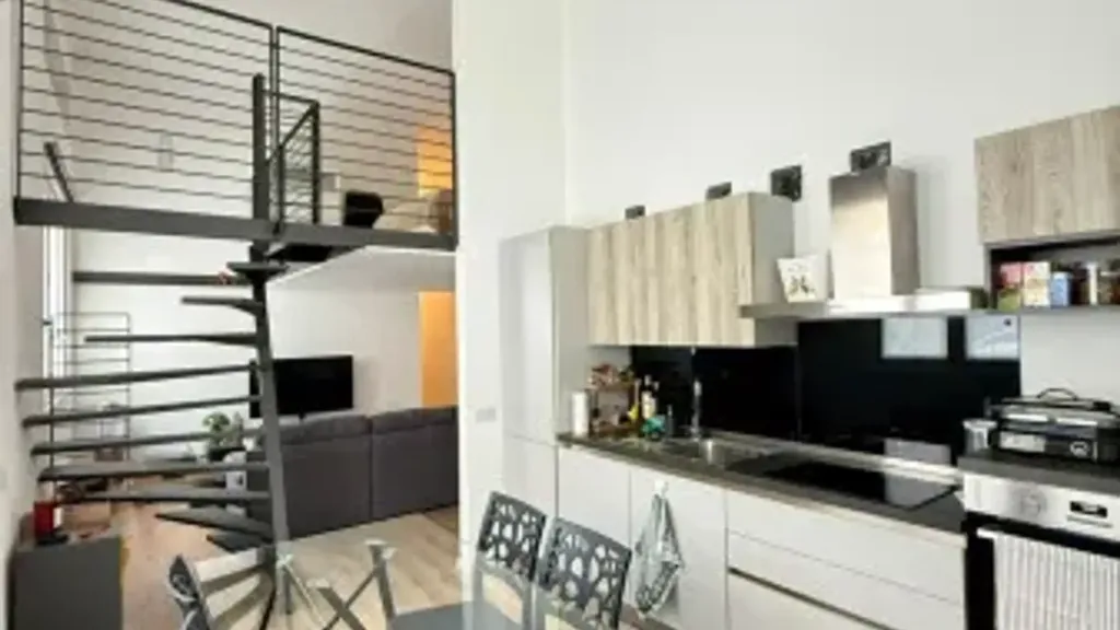 Cucina - Retrofitted Loft with Atrium in Milan
