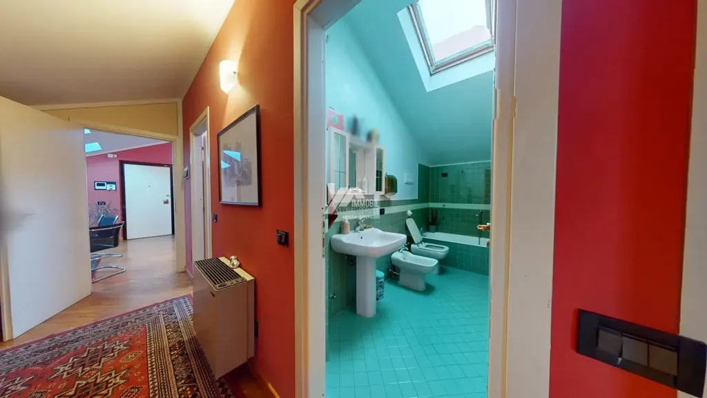 Bathrooms - Mansard Apartment with Terrace in Brescia Centre