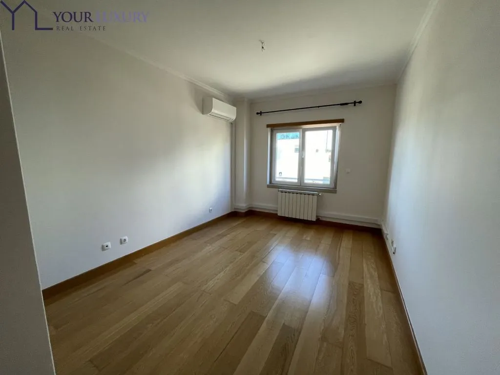 Toad - Luxury Apartment with Pool in Cascais