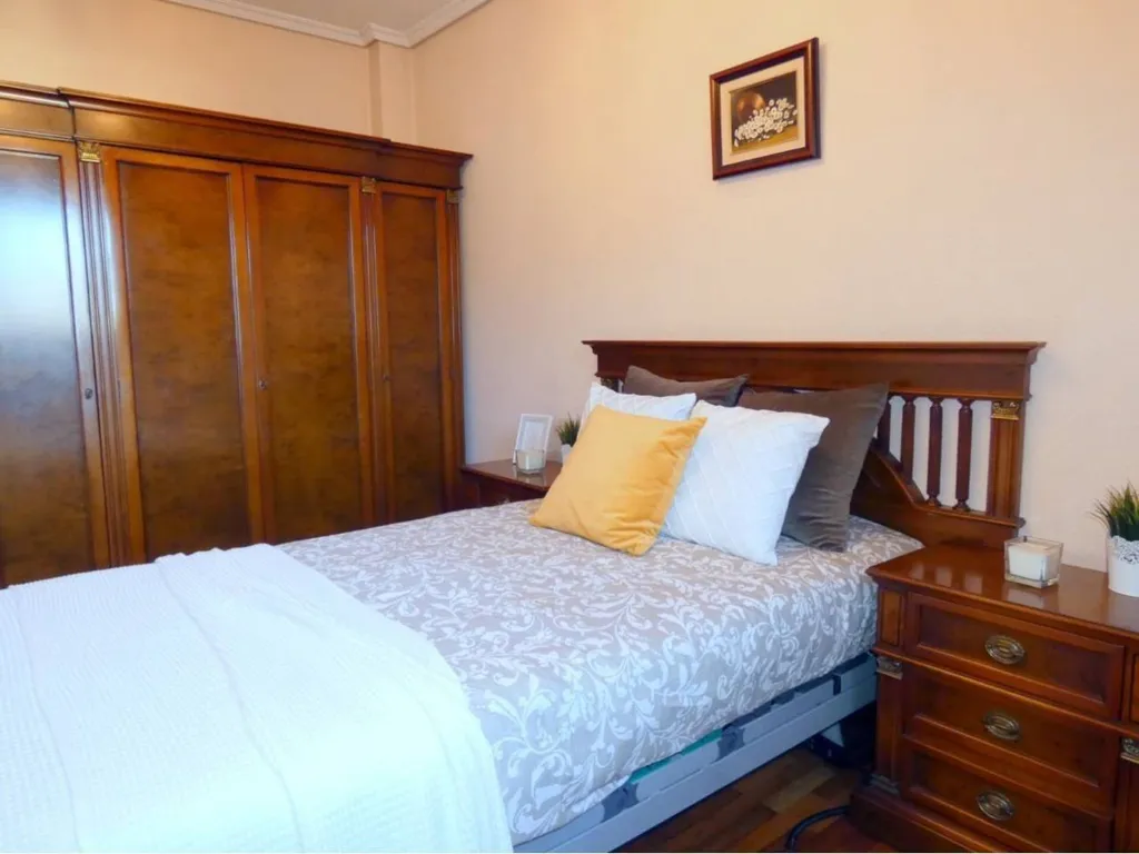 Magamistoad - Flat with Garage in Calle de Karmelo
