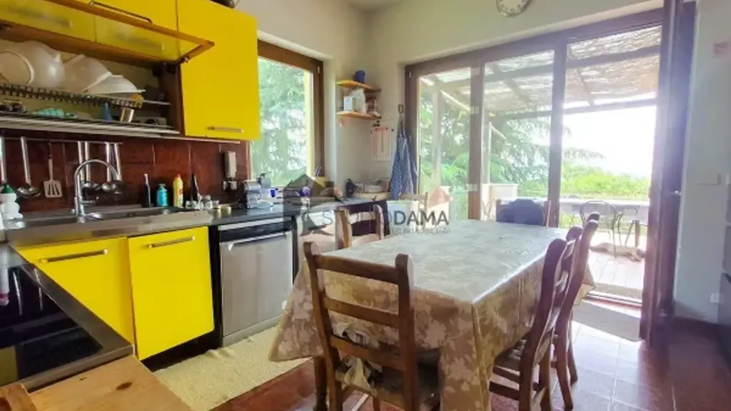 Cucina - Villa with Extensive Land in Collebeato
