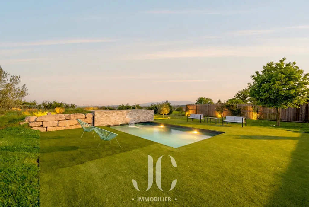 Piscine - Maison de Luxe avec Piscine à Lentilly