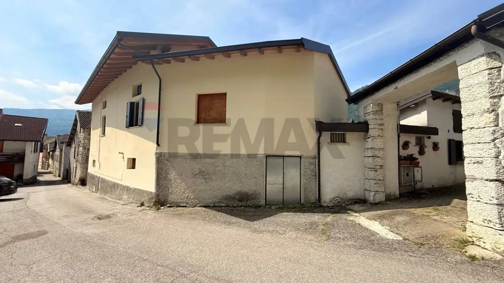 Extérieur - Rustic Villa with Garden in Fonzaso