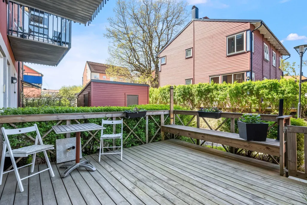Terrass - Apartment with Garden in City Centre