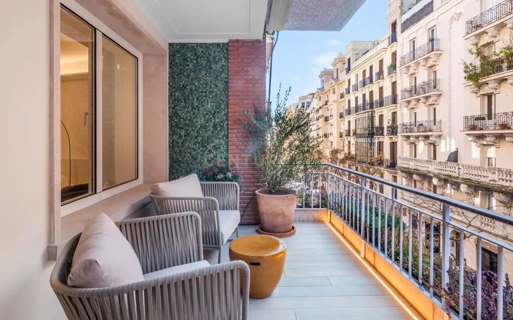 Rõdu - Luxury Apartment with Terrace in Madrid