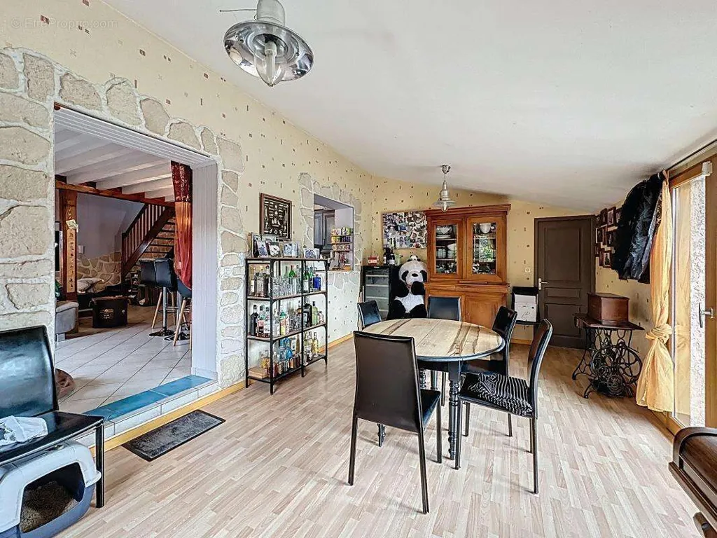 Maison 8 pièces à Mions