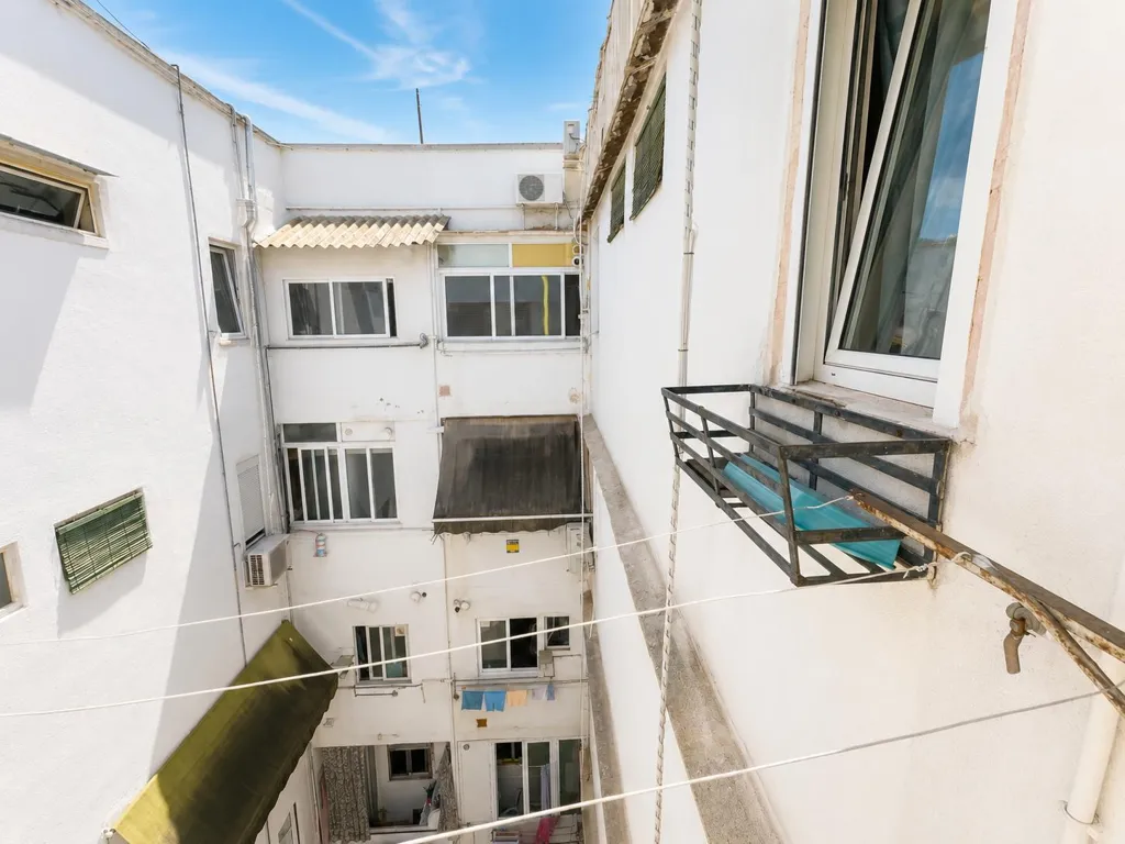Giardino - Bright Apartment with Garden Views near Monastery
