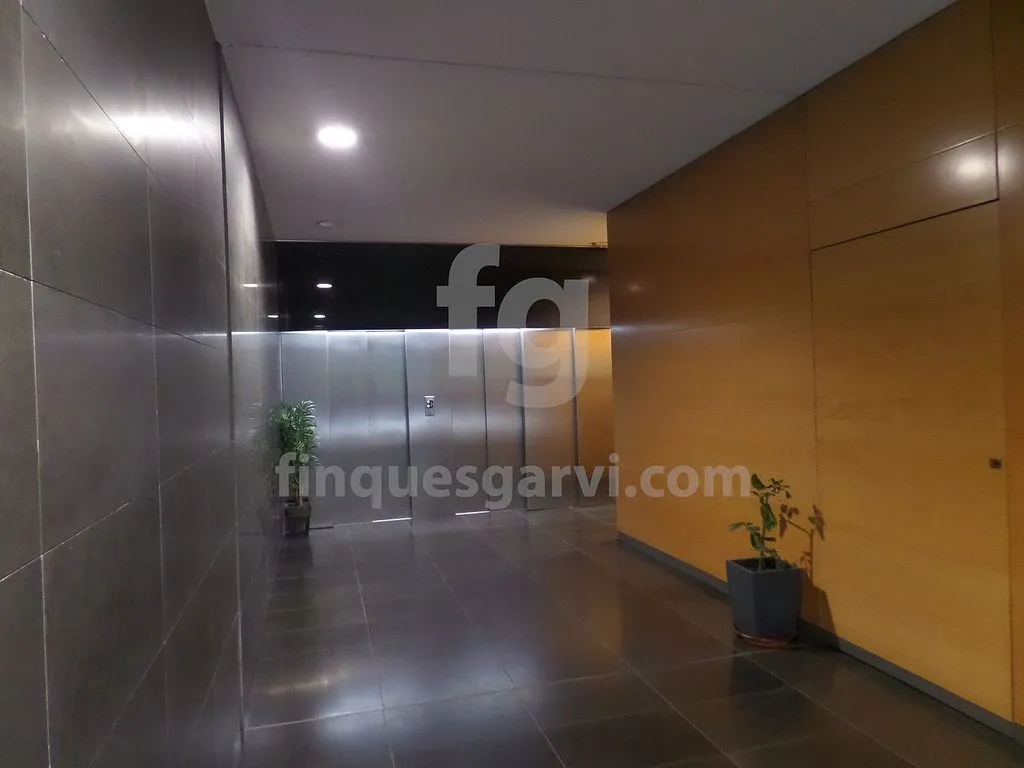 Esik - Apartment with Pool and Terrace in Barcelona