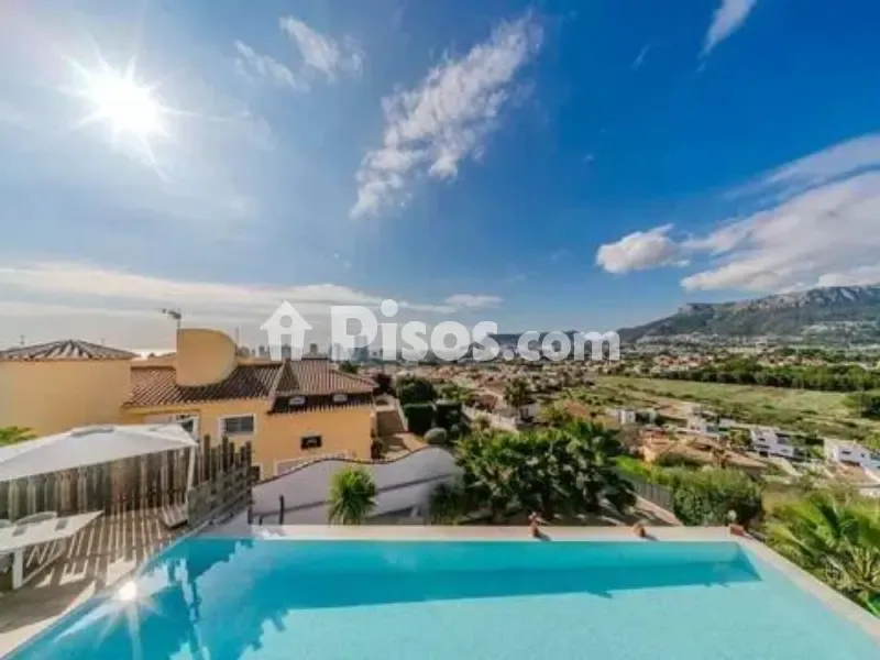 Piscine - Modern Villa with Panoramic Views in Calpe
