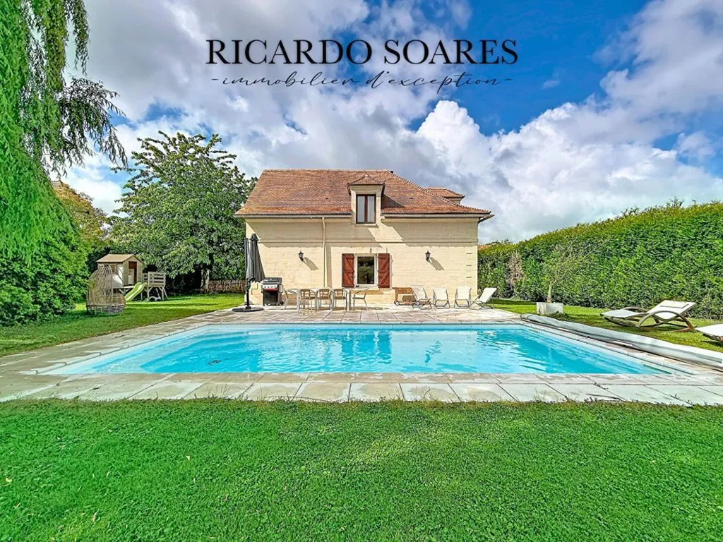 Piscine - Villa Luxueuse avec Piscine Chauffée à Le Meux
