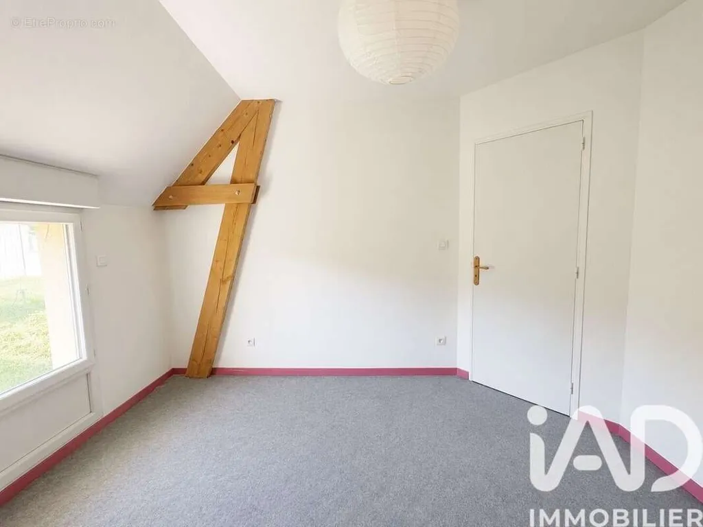 4-toaline maja asukohas Sentelie