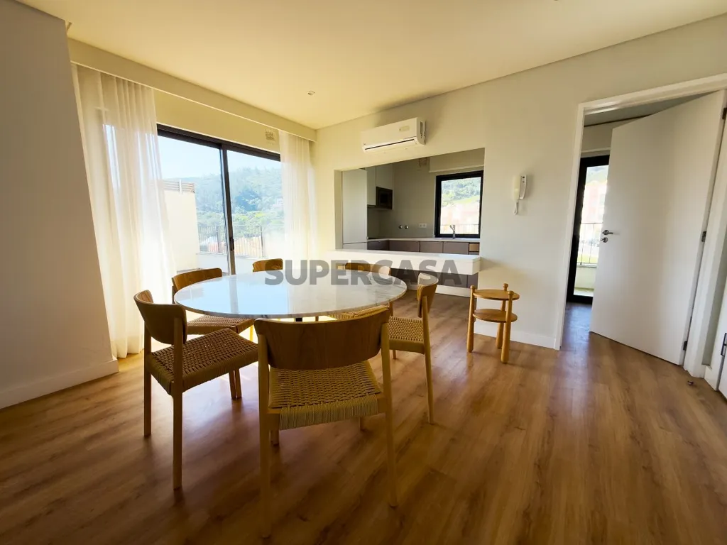Salle à manger - Duplex Flat with Sea View in Sesimbra