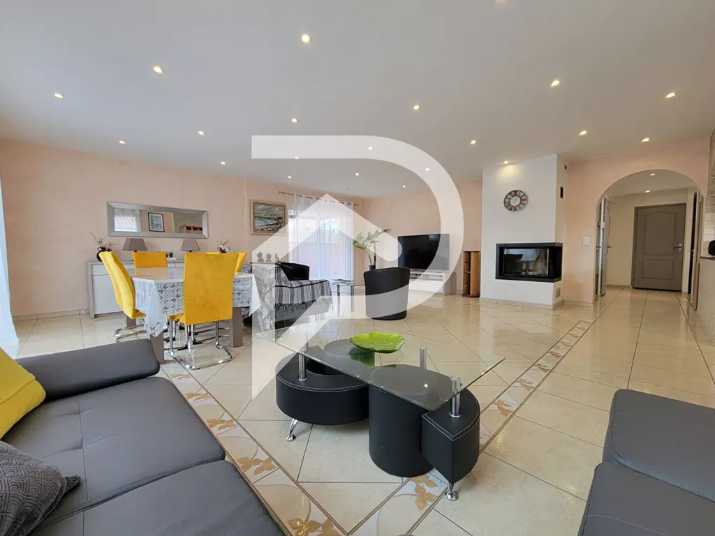 Elutuba - Family House with Pool in Quiet Elne