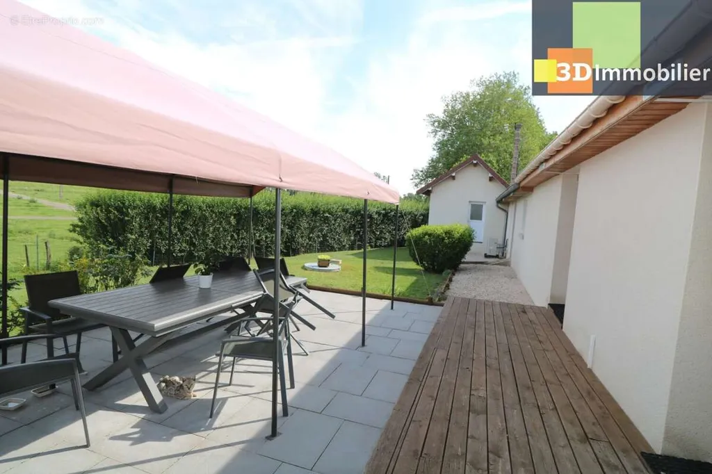 Terrazza - Spacious House with Garden in Chaussin