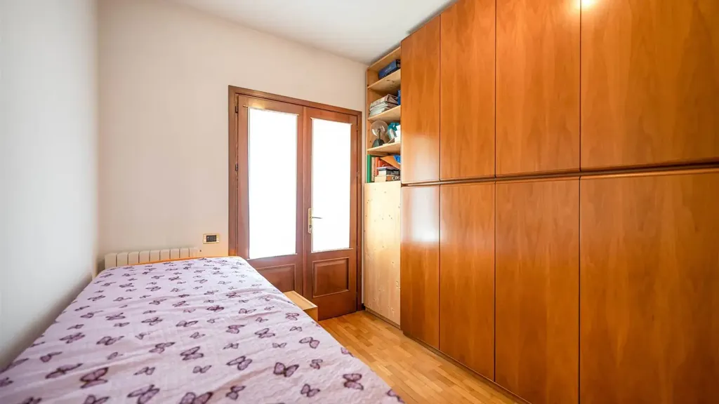Chambres - Bifamiliar Villa with Private Garden in Noale