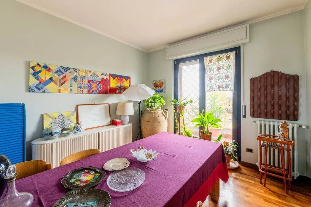 Dining Room - Luxury Penthouse with Pool in Cassina de' Pecchi