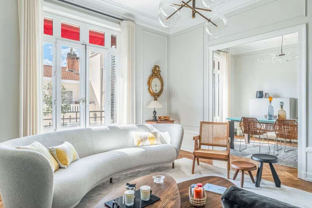 Séjour - Appartement de Luxe avec Balcon au 6ème Arrondissement de Lyon