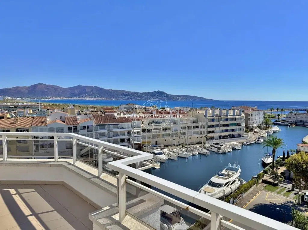 Terrasse - Penthouse with Sea View in Empuriabrava