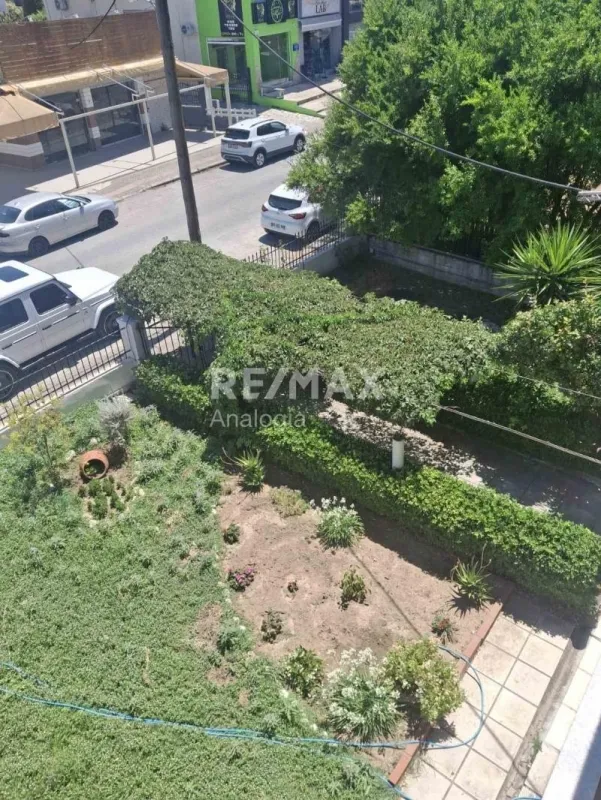 Vue aérienne - Office Space with Unobstructed View in Thermi