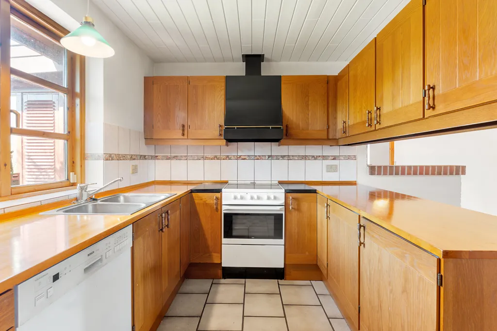 Cuisine - Detached Villa with Garden in Kastrup