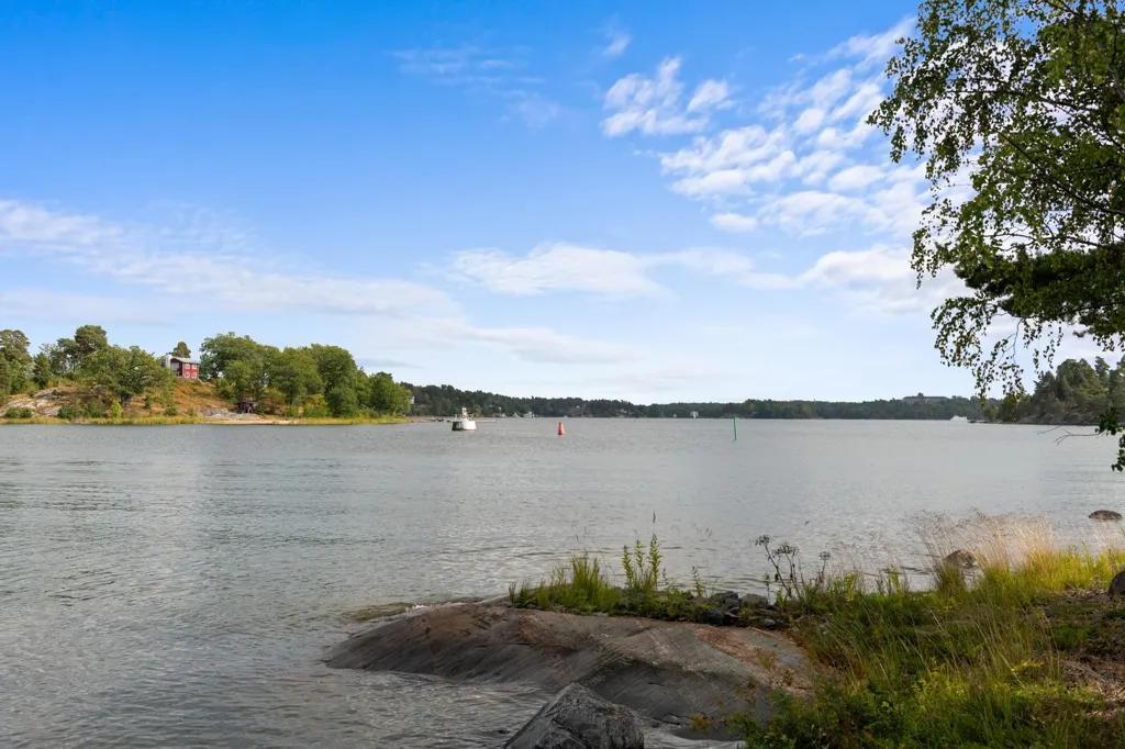 Aed - Island Property with Boat Access in Vaxholm